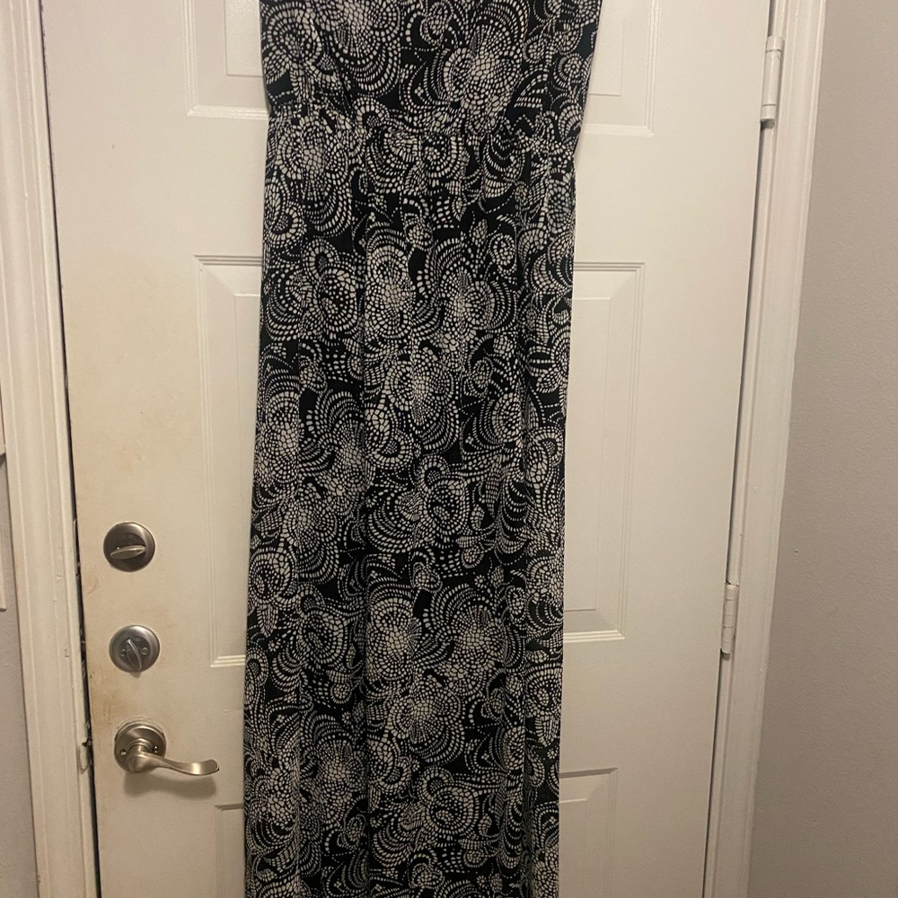 Black and White Sleeveless Jumpsuit.  NWOT - Picture 3 of 5